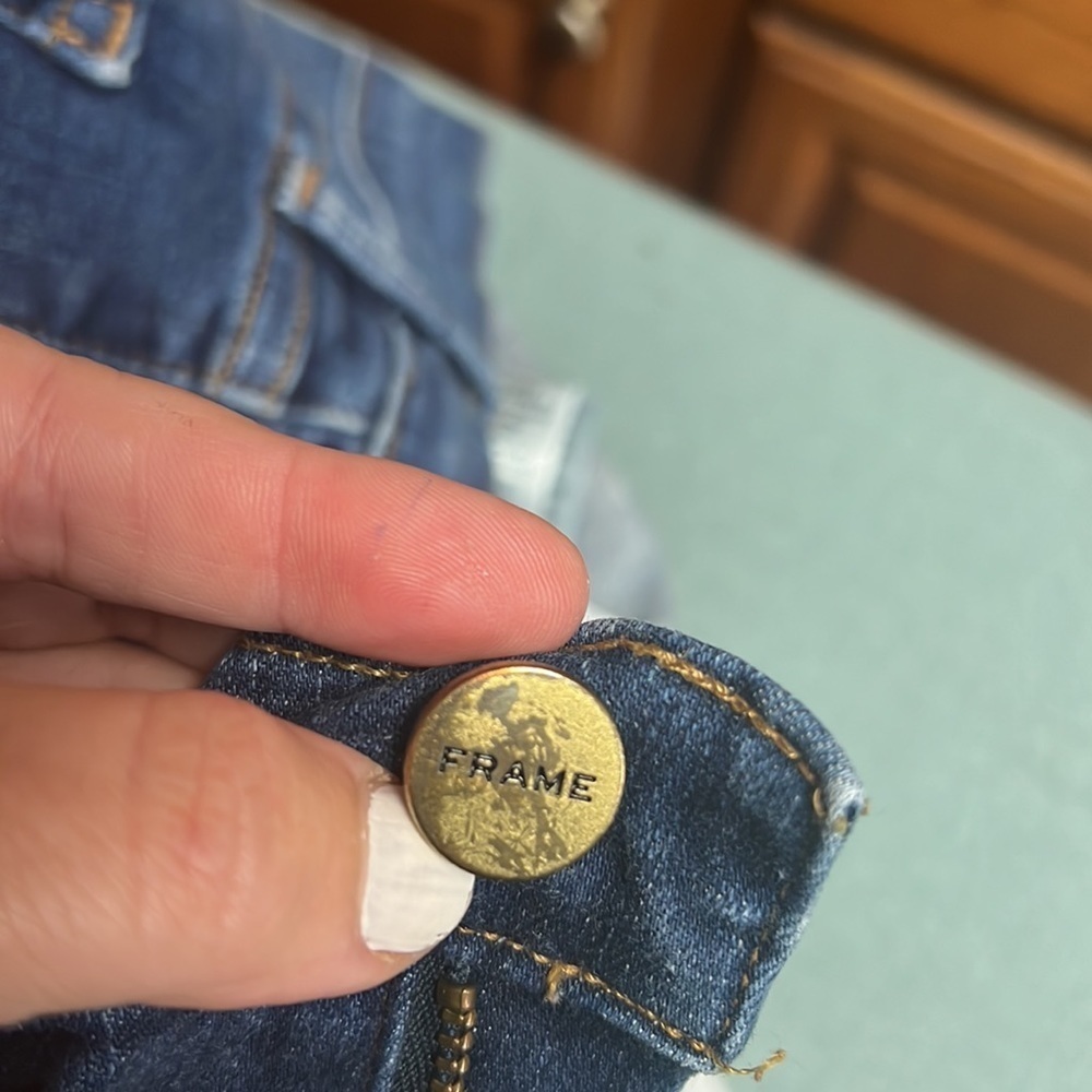 Frame “Le Skinny de Jeanne Crop” Jeans - Picture 12 of 12